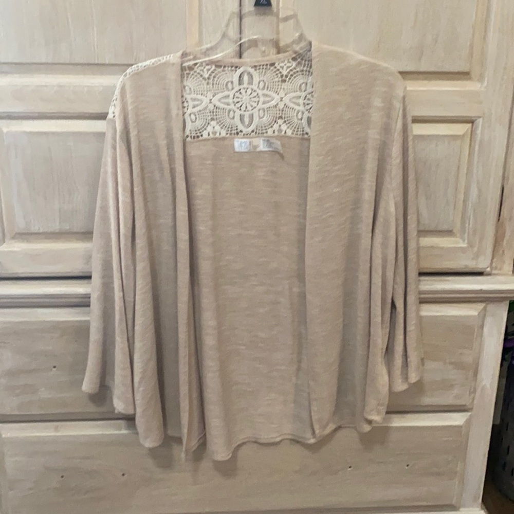 Cream & Lace Cardigan